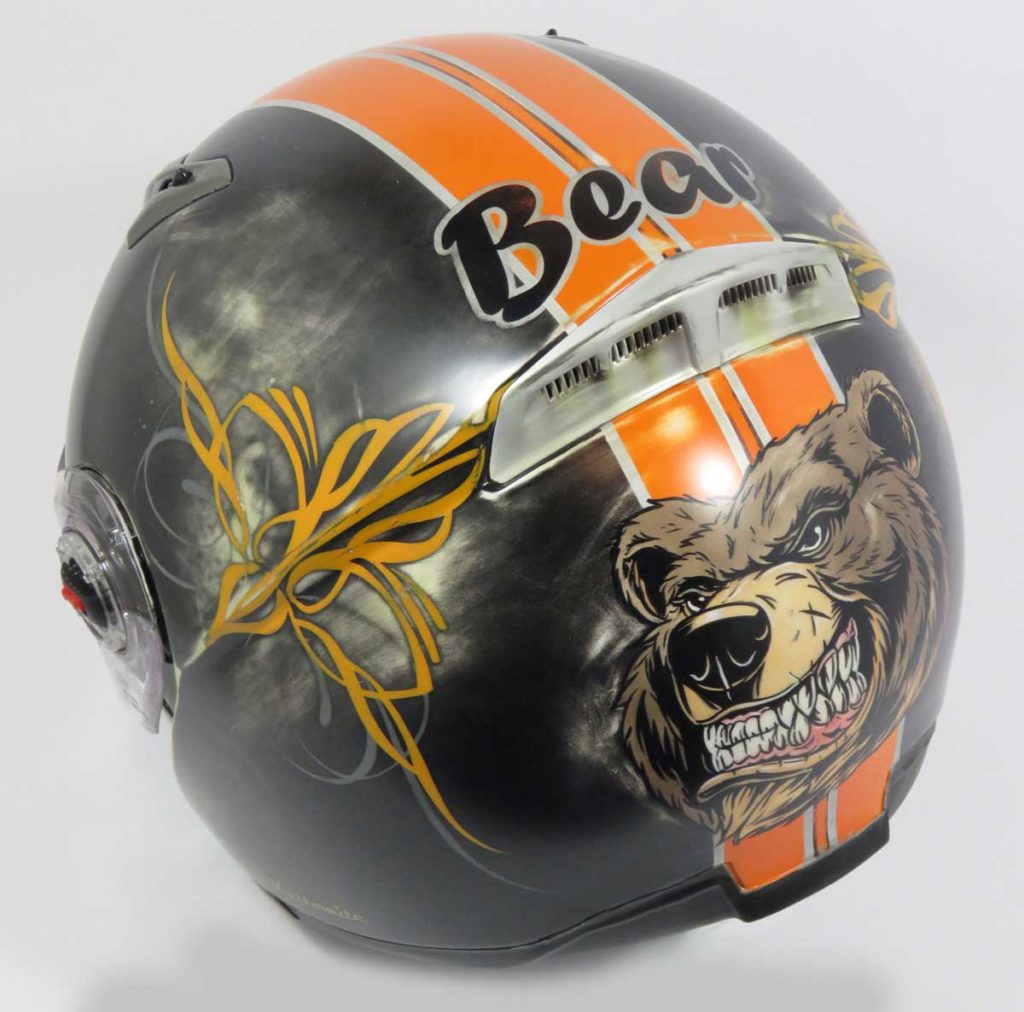 Casco Bear